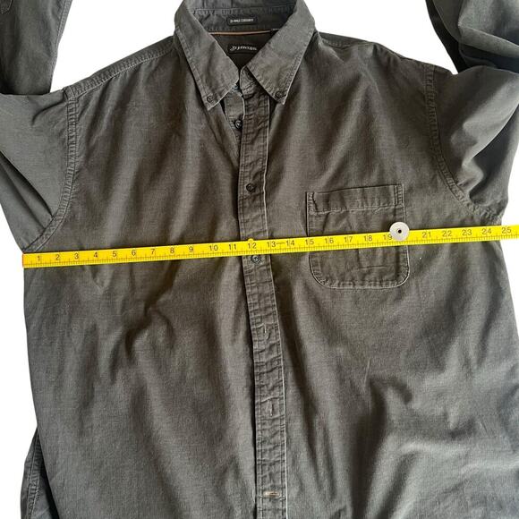 St. John's Bay Men's 21 Wale Corduroy Button Up Green Size XL - Picture 7 of 9
